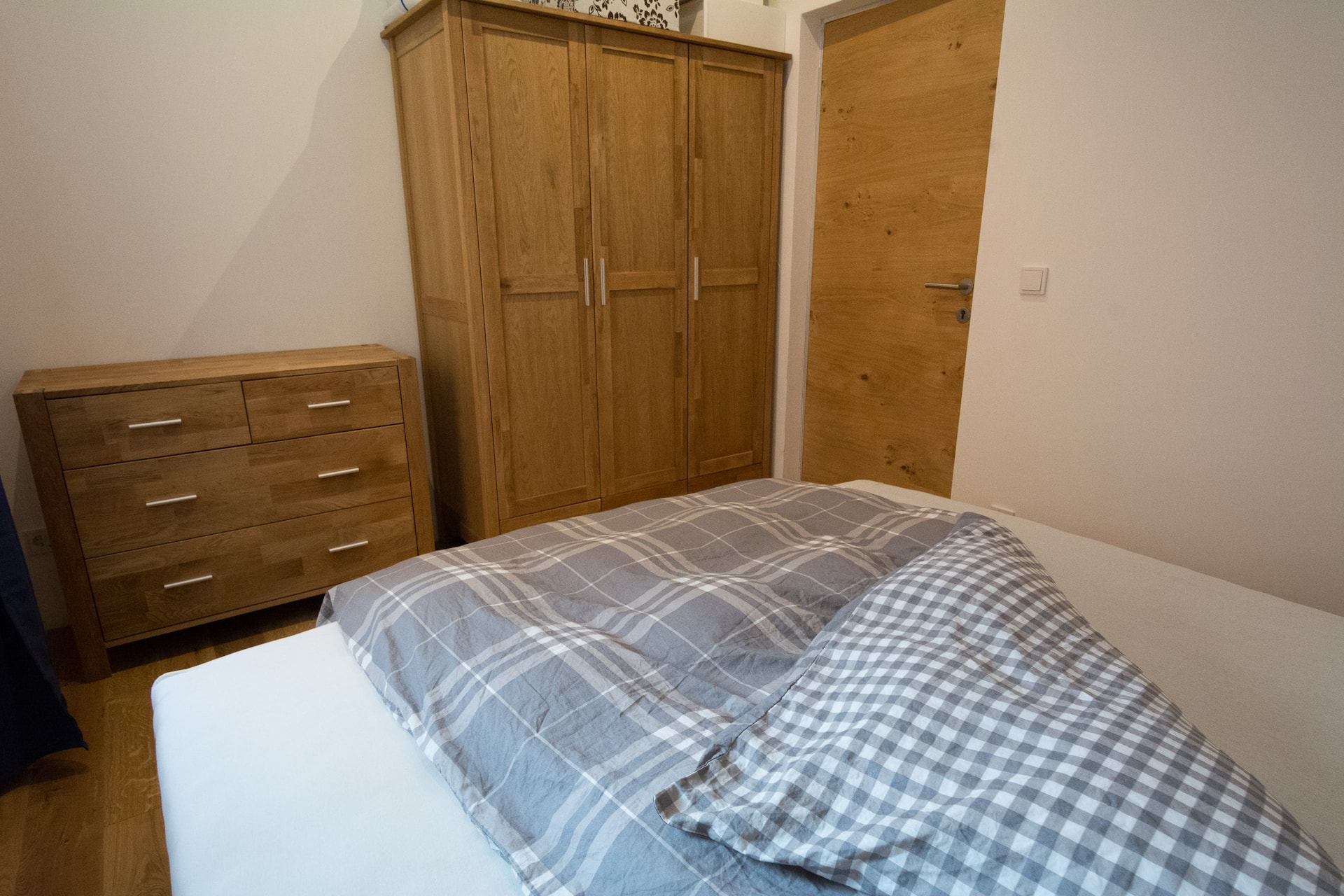 Voll ausgestattete Küche im Business Apartment Sankt Anton
